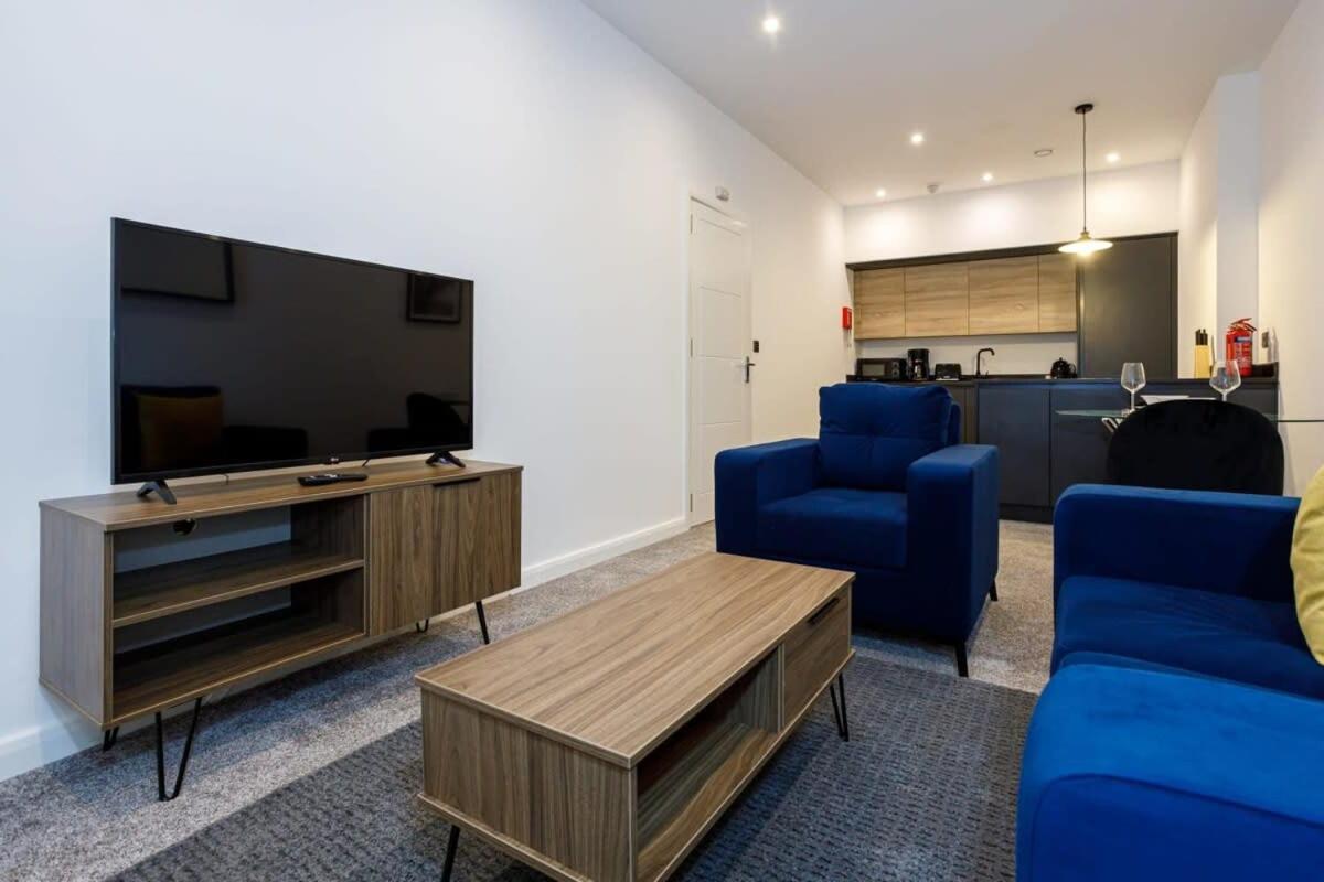 Contemporary 1 Bed Apartment Central 볼턴 외부 사진